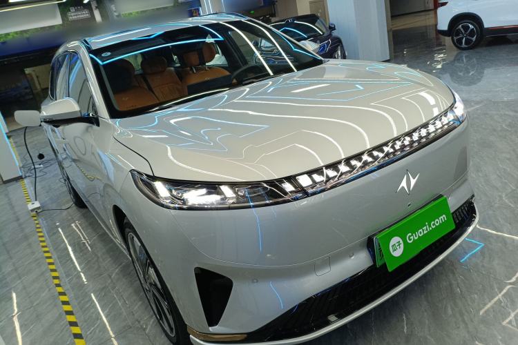 Used Dongfeng eπ eπ008 2024 210Max Range-Extended Version 6 Seats