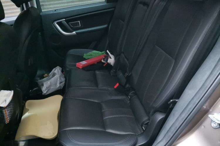 Used Land Rover Discovery Sport 2017 2.0T HSE Left Rear Seat