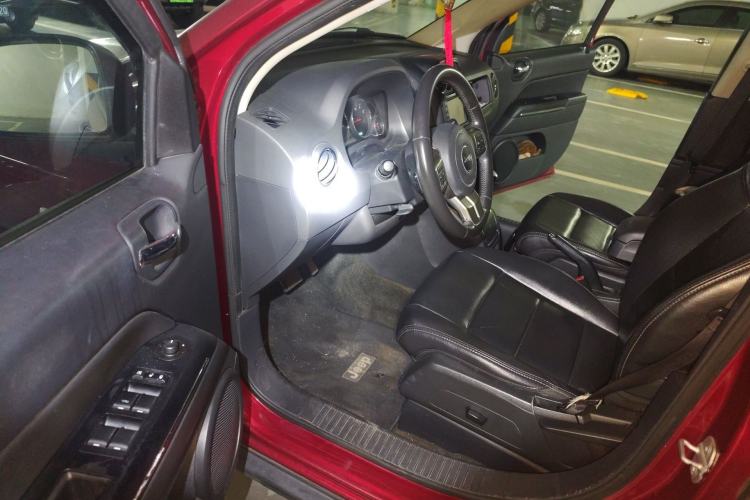 Used Jeep Compass 2013 2.4L Four-wheel Drive Black Edition with Navigation Driver Seat