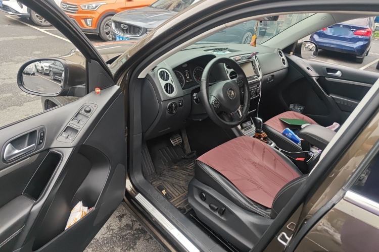 Used Volkswagen Tiguan 2016 300TSI Automatic All-Wheel Drive Fashion Vision Edition Driver Seat