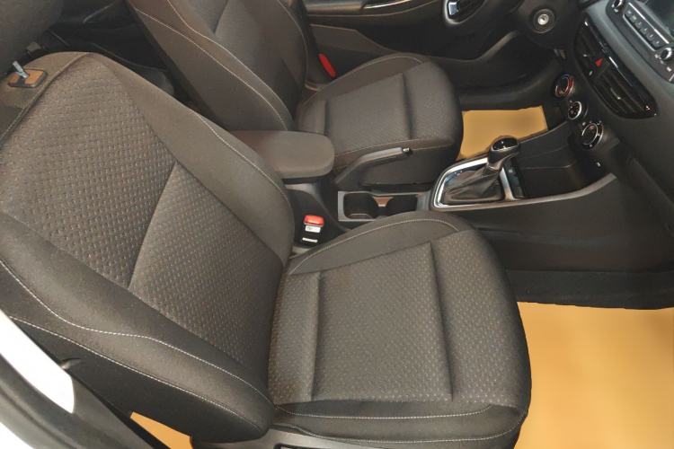 Used Hyundai Celesta 2020 1.6L Automatic GL Enjoyable Edition Right Front Seat