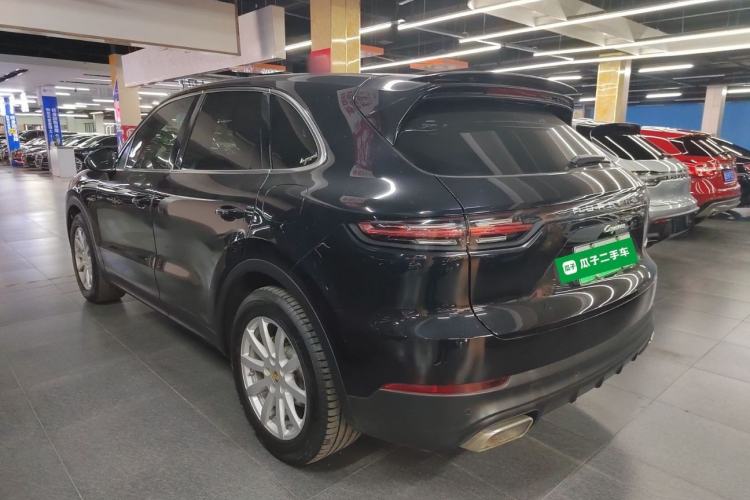 Used Porsche Cayenne E-Hybrid 2019 Cayenne E-Hybrid 2.0T Exterior 2