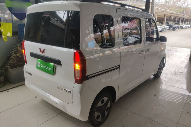 Used Wuling Zhiguang New Energy 2025 Comfort Model Rear Right 45 Deg