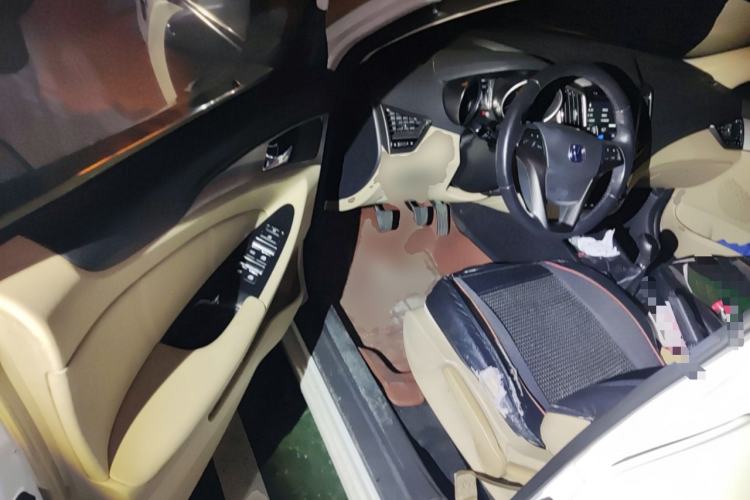 Used Changan Eado 2015 1.6L Manual Luxury Model China IV Standard