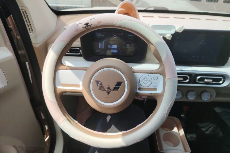 Used Wuling Hongguang MINIEV 2024 3rd Generation 215km Advanced Version Steering Wheel