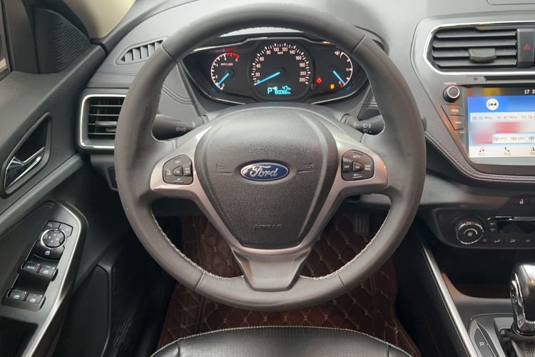 Used Ford Escort 2015 1.5L Automatic Fashion Model
