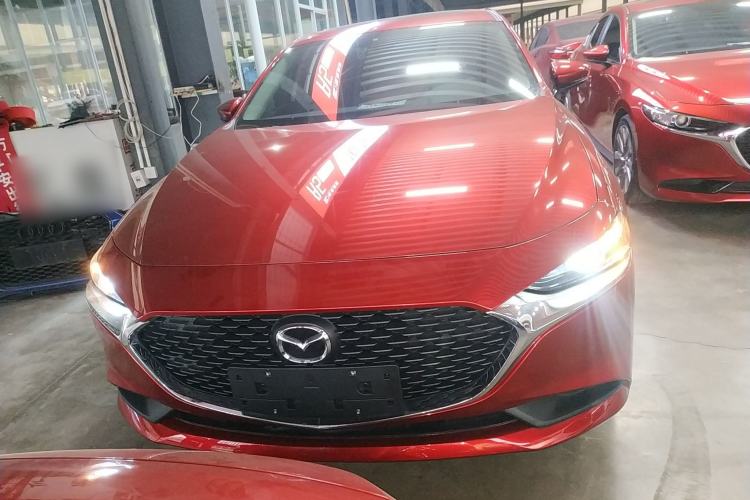 Used Mazda Mazda 3 Axela 2020 1.5L Automatic Luxury Version
