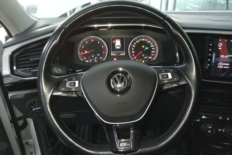 Used Volkswagen Tayron 2019 330TSI Two-Wheel Drive Luxury Model China VI Standard Steering Wheel