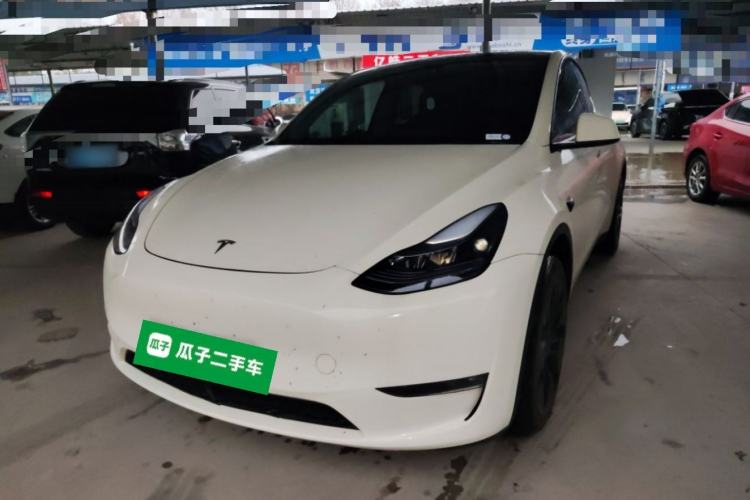 Used Tesla Model Y 2024 Long-Range All-Wheel-Drive Version
