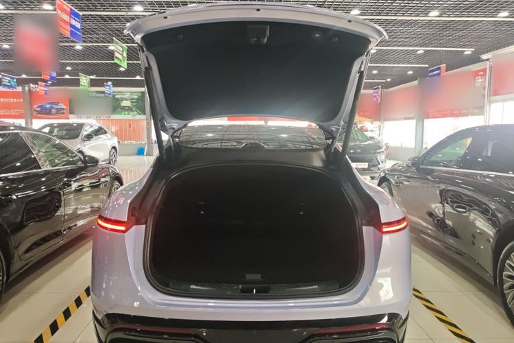 Used Avatr 06 2025 Pro Range-Extended Edition Trunk