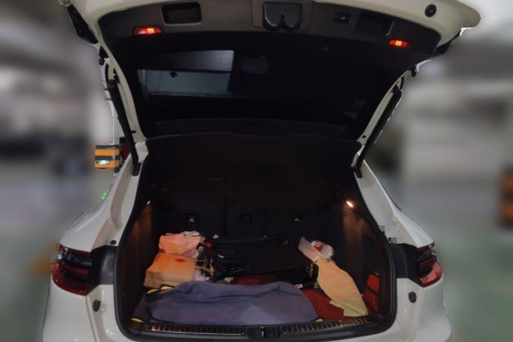 Used Porsche Macan 2017 Macan 2.0T Trunk