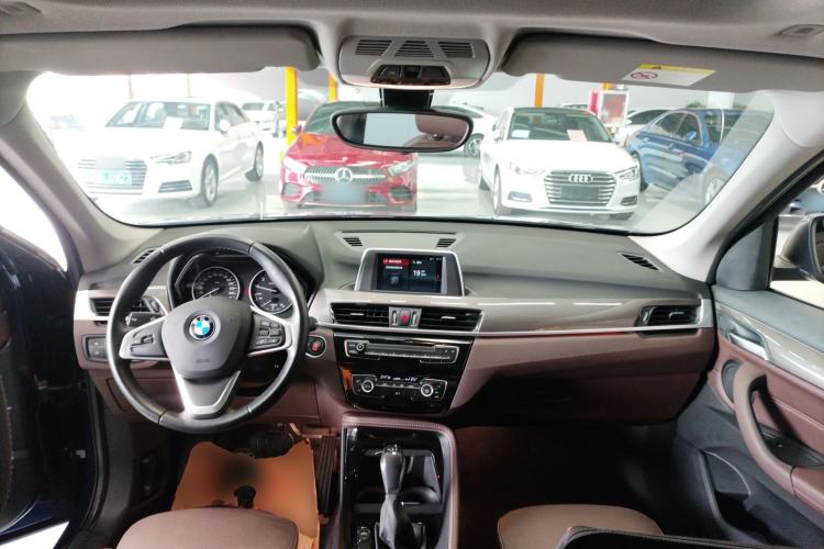 Used BMW X1 2018 sDrive18Li Luxury Model