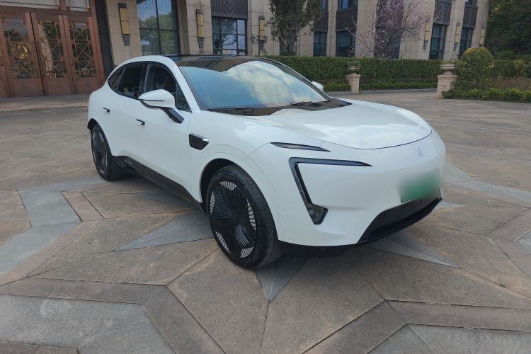 Used Avatr 11 2023 HarmonyOS Version Smart Enjoyment Upgrade Model 90-Degree Rear-Wheel Drive Edition
