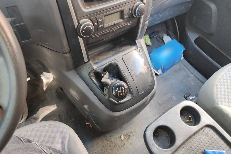 Used Jinbei Express 2017 2.0L Standard Version V19
