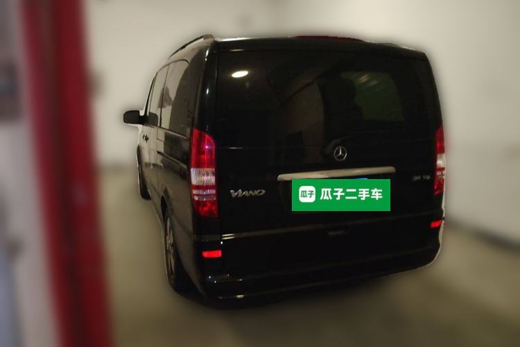 Used Mercedes-Benz Viano 2013 3.0L Navigator Edition
