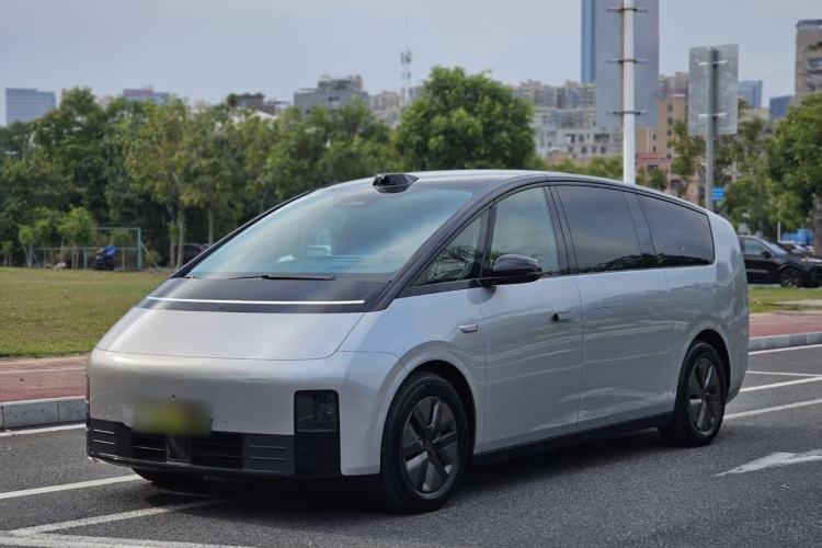 Used Li Auto MEGA 2024 Ultra Model