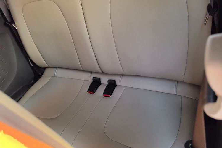 Used Wuling Hongguang MINIEV 2022 Macaron Premium Model – Lithium Iron Phosphate Left Rear Seat