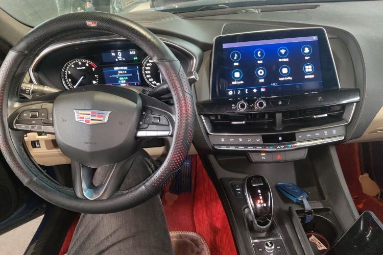 Used Cadillac CT5 2020 28T Fashion Edition Center Console