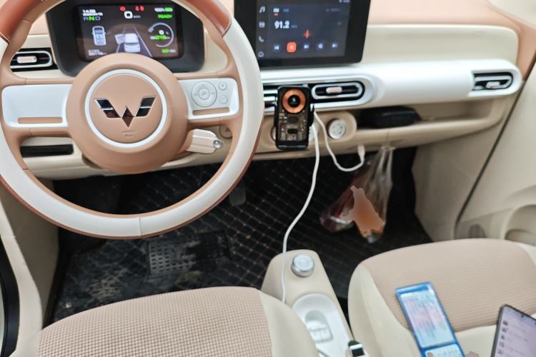 Used Wuling Hongguang MINIEV 2024 3rd Generation 215km Advanced Version Center Console