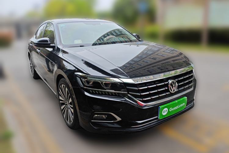 Used Volkswagen Passat 2019 330TSI Luxury Edition China V Standard Front Right 45 Deg