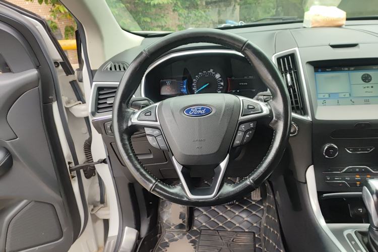 Used Ford Edge 2016 EcoBoost 245 Two-Wheel-Drive Titanium 7-Seater