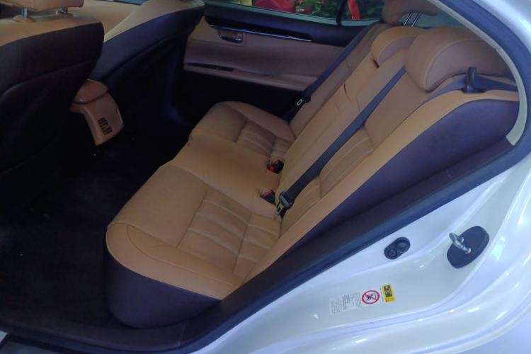 Used Lexus ES 2016 200 Midnight Special Limited Edition Left Rear Seat