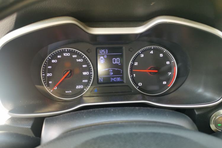 Used MG ZS 2018 1.5L Automatic Luxury Edition China V Standard