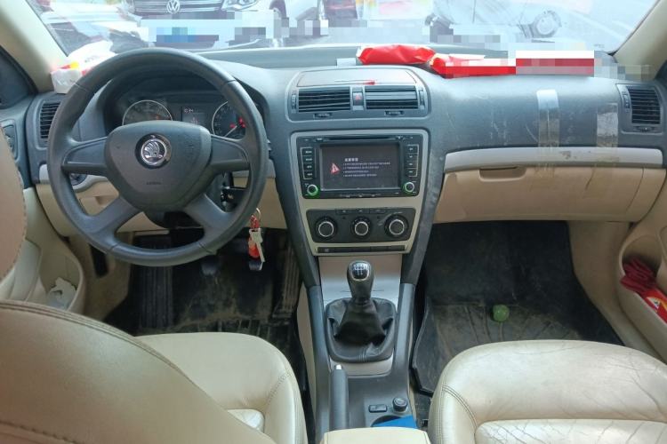 Used Skoda Octavia 2015 Classic Model 1.6L Manual Yijie Edition
