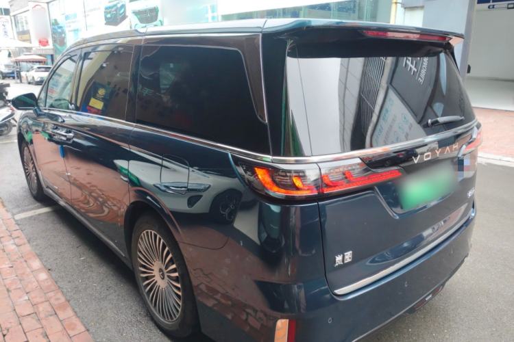 Used VOYAH Dream 2025 PHEV Four-Wheel Drive Prestige Kunpeng Edition
