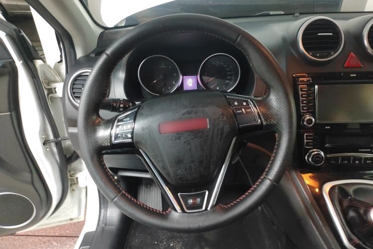 Used Haval H6 2014 Upgraded Model 2.0T Diesel Manual Two-Wheel Drive Elite Version