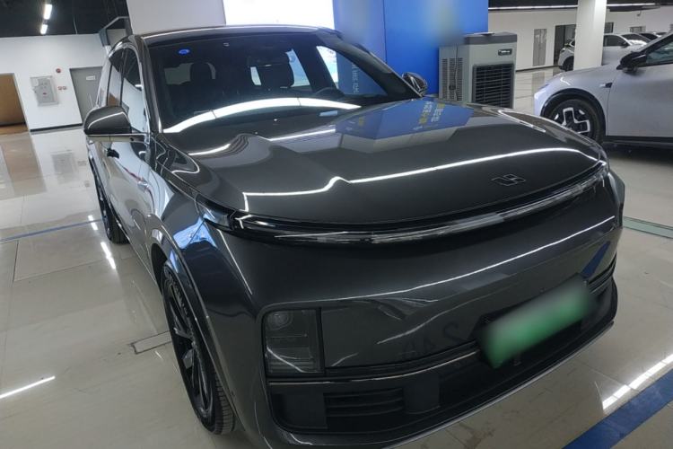 Used Li Auto L8 2023 Pro Model
