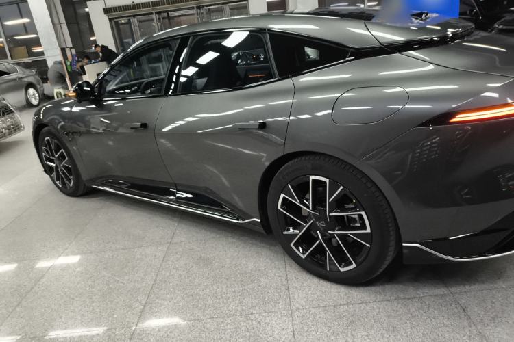 Used Avatr 06 2025 Max All-Electric Version