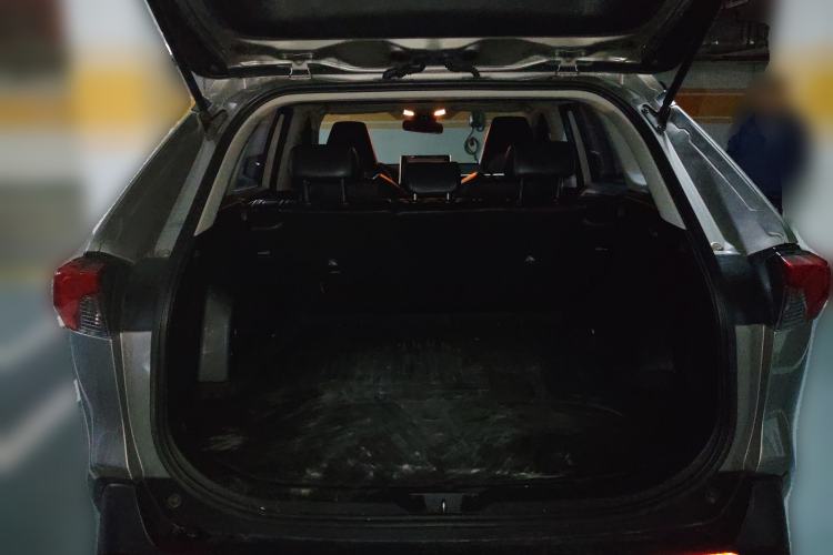 Used Toyota RAV4 2020 2.0L CVT Two-Wheel Drive Fashion PLUS Edition