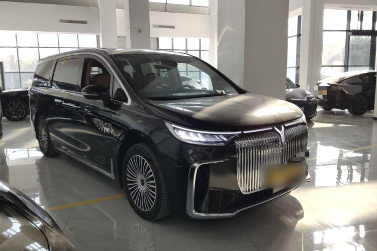 Used VOYAH Dream 2025 PHEV Four-Wheel-Drive Flagship Kunpeng Edition
