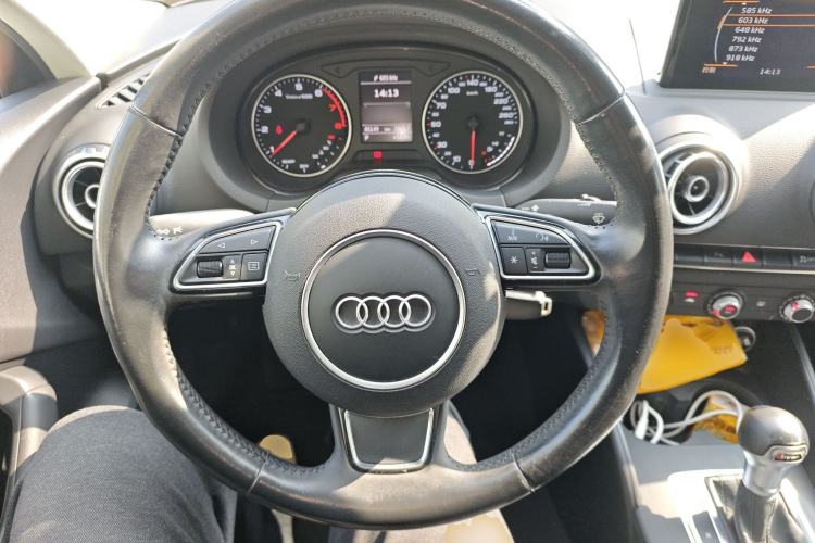 Used Audi A3 2015 Limousine 35 TFSI Millionth Anniversary Intelligent Leading Model
