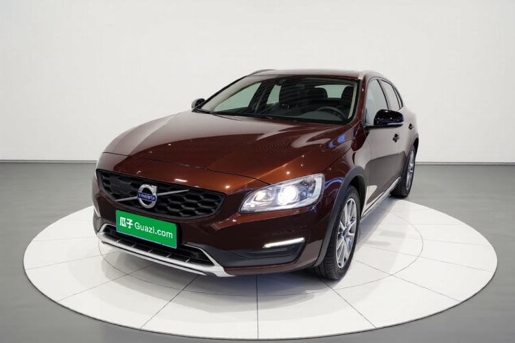 Used Volvo V60 2016 Cross Country T6 AWD