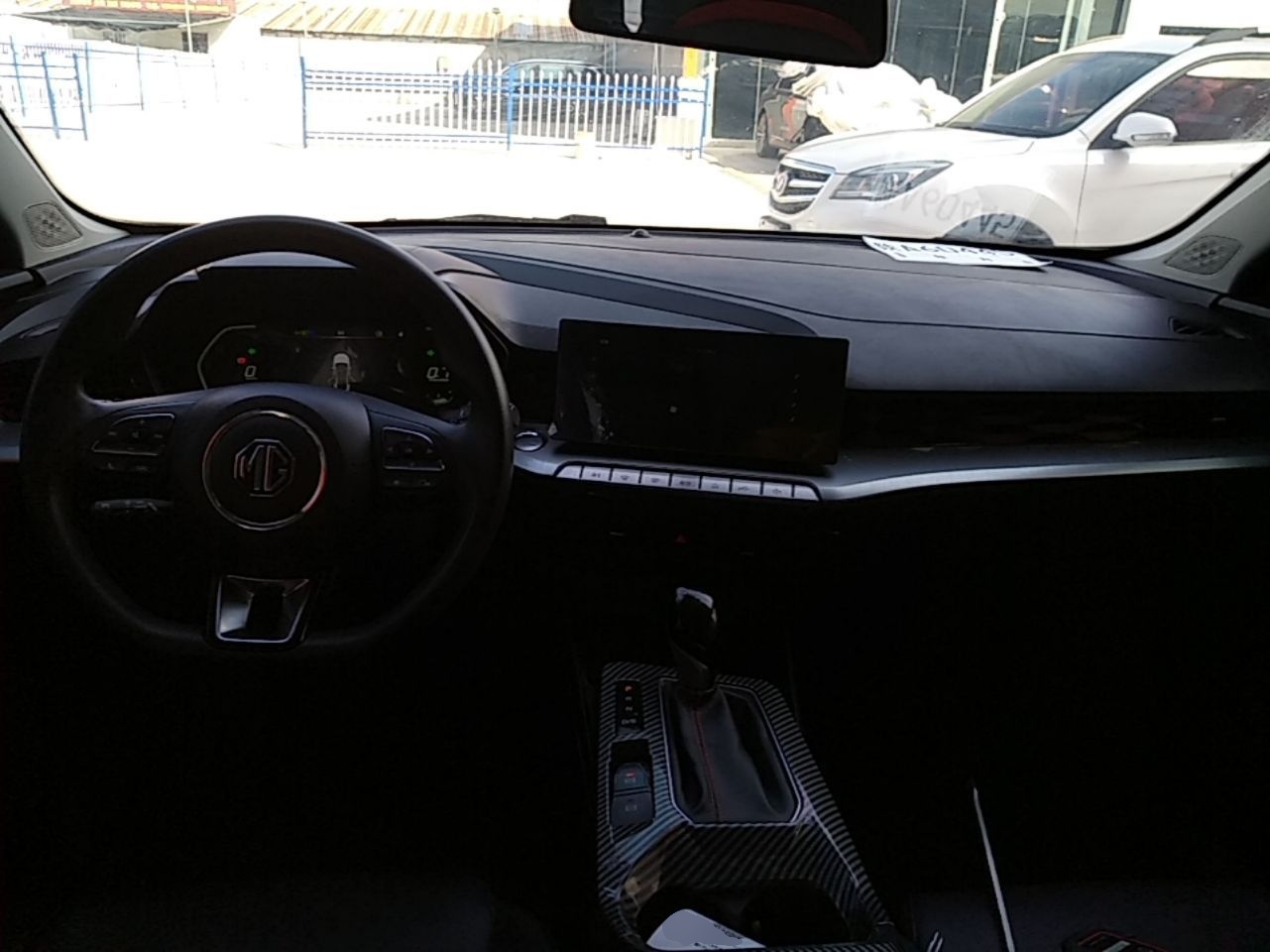 MG 5 2021 Revised Version 180 DVVT CVT Youth Luxury Edition — снимка 12