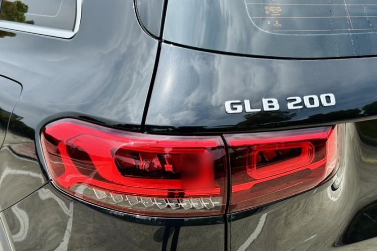 Used Mercedes-Benz GLB 2022 Second Facelift GLB 200 Fashion Edition Exterior 4