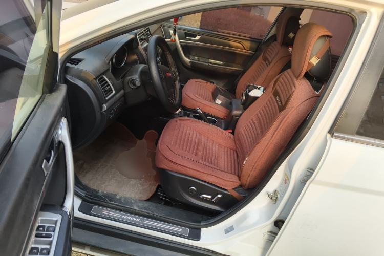 Used Haval H6 2015 Sport Edition 1.5T Automatic Two-Wheel Drive Luxury Model Driver Seat