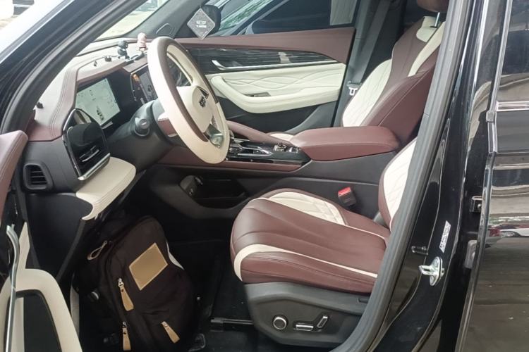 Used Geely Auto Monjaro L 2021 2.0TD DCT EVO Two-Wheel Drive Prestige Version Left Front Seat