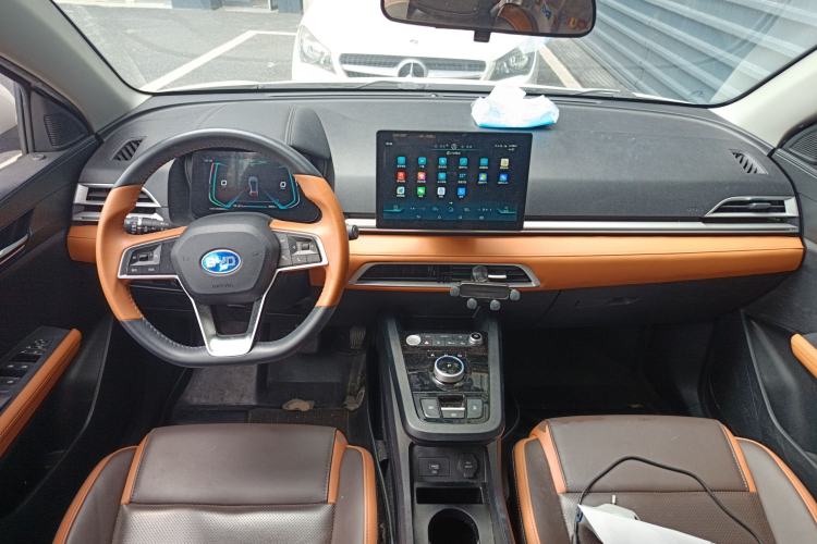 Used BYD e2 2021 Luxury Model Center Console