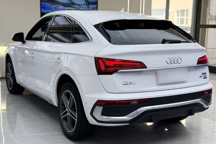 Used Audi Q5L Sportback 2022 40 TFSI Fashion Model
