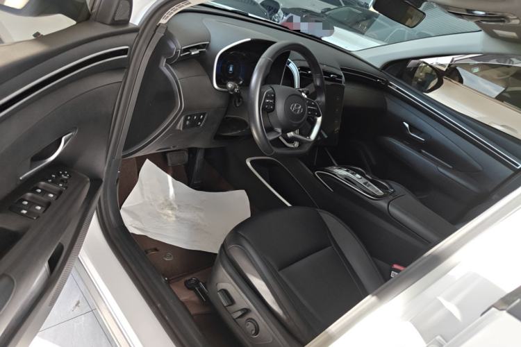 Used Hyundai Tucson 2023 Tucson L 1.5T Automatic Two-Wheel Drive DLX Luxury Edition Interior 4