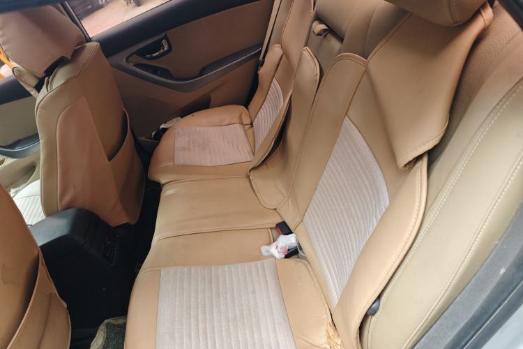 Used Hyundai Elantra (5th Generation / Langdong) 2012 1.6L Automatic Prestige Model
