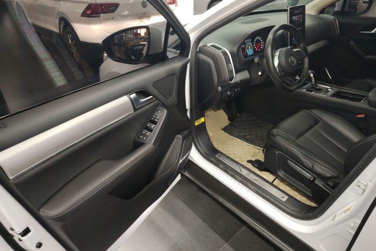 Used BYD Tang 2018 2.0T Automatic SmartConnect Luxury 7-Seater China V Emission Standard