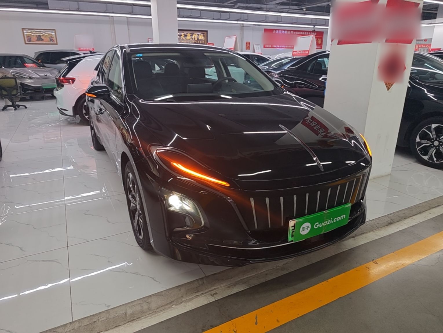Hongqi E-QM5 2023 Revised Version Basic Travel Edition — снимка 3