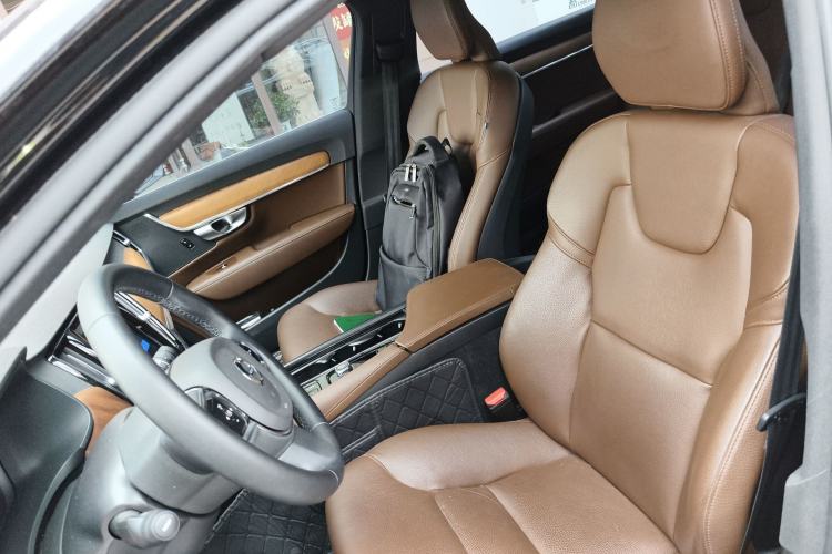 Used Volvo S90 2024 B5 Zhiyi Luxury Edition