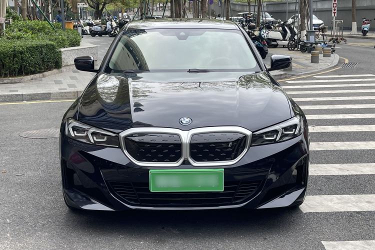 Used BMW i3 2024 eDrive 35 L
