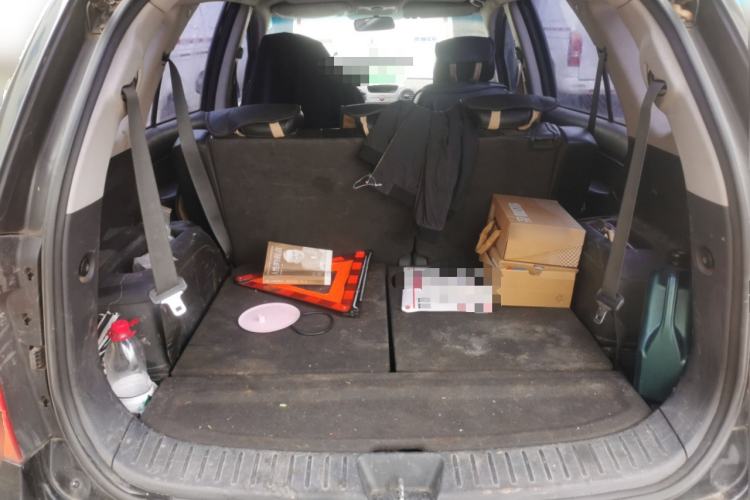 Used Kia Carens 2011 2.0L 7-Seater Automatic Comfort Edition Trunk