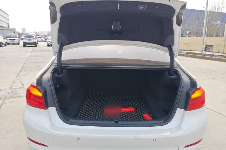 Used BMW 5 Series 2018 Revised Version 530Li Leading Edition Luxury Package Trunk